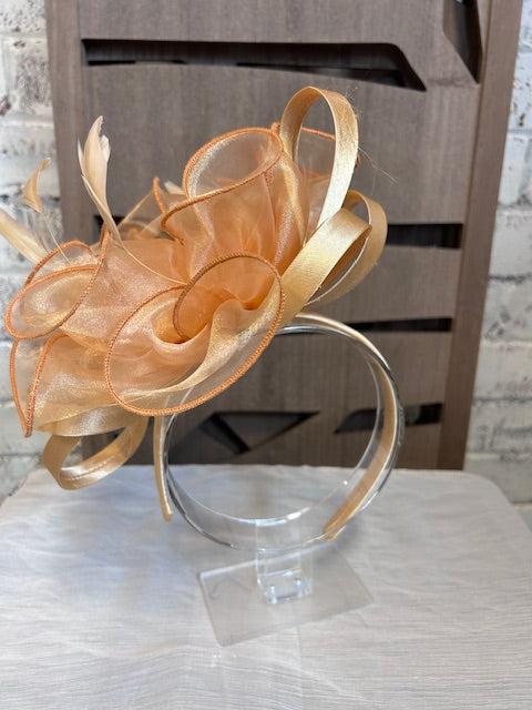 Gold/Pearl Fascinator