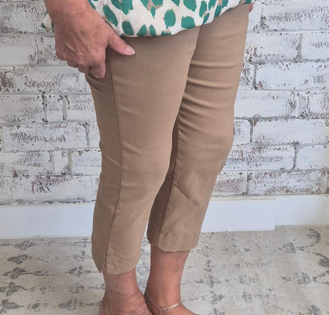 Leonie Capri Pants